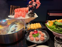 -唯爱KTV聚会餐厅(仙林东城汇店)