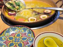 -洱火云南酸菜牛肉火锅(石景山当代商城店)