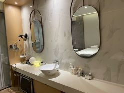 -香港倾城国际·美容美体中心