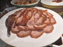 德胜枣木烤鸭-雀蓝川菜(奥体广场店)