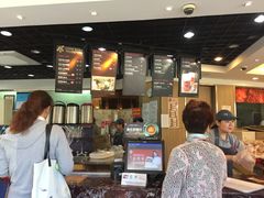 -85度C(生甜甜圈研究工坊·上海平凉店)