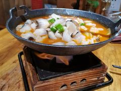 -老滇山寨•云南特色菜•地方菜•民族风情歌舞表演(金碧店)