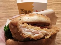 咔滋脆鸡腿煲-麦当劳(百联西郊购物中心店)