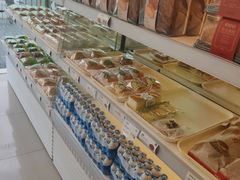-绿姿鲜奶烘焙(新城花园店)