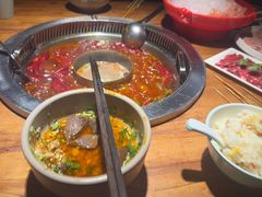 -城墙拐拐火锅(三峡广场黑金冠店)