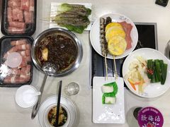 -尚品海鲜肥牛自助火锅(湖明店)