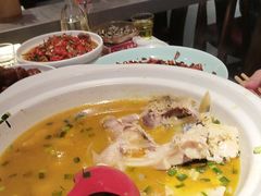 -川流不息·地道川菜·小龙虾(松东路店)