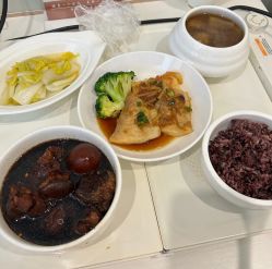 -梓爱月子中心(花都店)