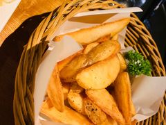 -JINNS锦时 steak&pizza(浸信会礼拜堂旧址店)