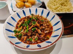 -黄记煌三汁焖锅(新佳丽江汉路店)