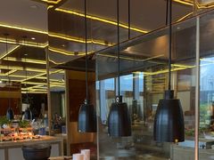 -大中华希尔顿酒店-念自助餐·嗨啤·小龙虾