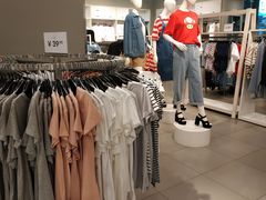 -H&M(鹏欣水游城店)