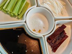 -荷风细雨·中国茶宴(碧云店)