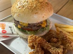 -必胜客(尹山湖歌林公园店)