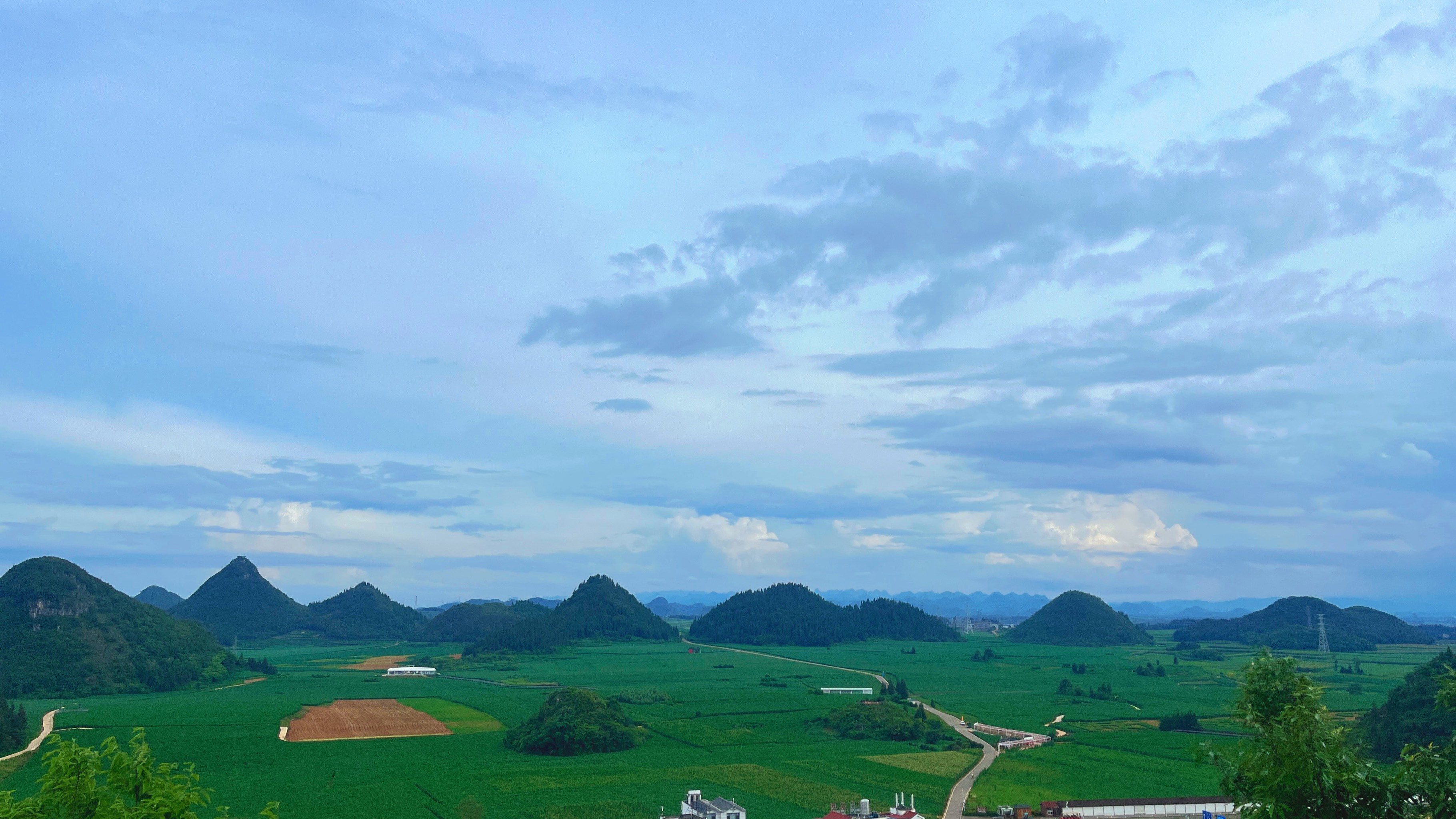 金鸡峰丛观景台图片