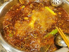 -肖肖酸萝卜鱼火锅(总店)