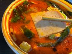 -小蛮椒麻辣烫·麻辣拌(青浦宝龙店)