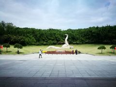 -上海市龙华烈士陵园