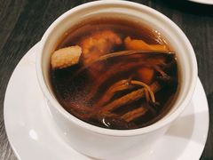 茶树菇炖鸡汤-鹊玥·粤菜小馆(汇智国际商业中心店)