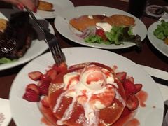 -Pancakes on the rocks(Darling Harbour)