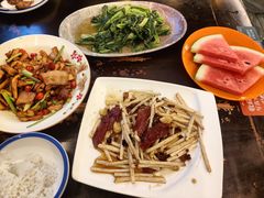 -饭桌故事·血鸭湘(荣宝华店)