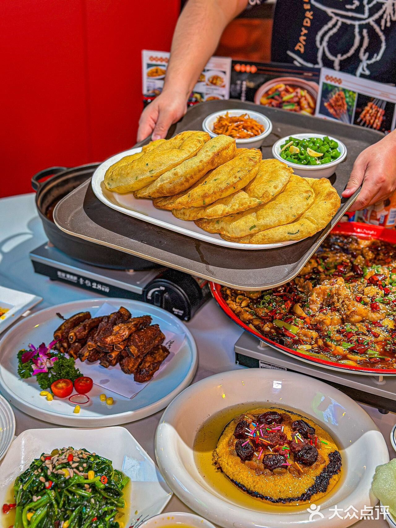 求求了‼️烧烤爆改炒菜店也能这么惊艳?