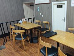 -陇上全荟兰州传统牛肉面(延吉路店)