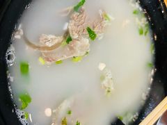 -万红路羊汤烧饼店(将台路店)
