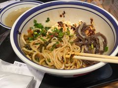 -云阿蛮云南生烫牛肉米线(奉贤路店)