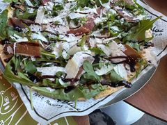 黑松露火腿菌菇芝士薄饼-Blac+Blac(中海环宇荟店)