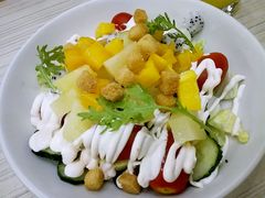 鲜果什蔬沙拉-卢家妈妈·西餐厨房(卜蜂中心店)