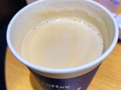 -瑞幸咖啡(华东理工大学商学院店)