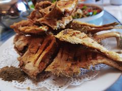 咸鱼-鸿运美食府
