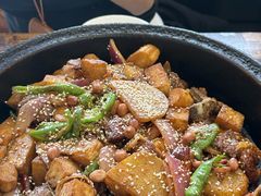 -老钟家烤羊排·敦伊阁清真餐厅胡羊焖饼
