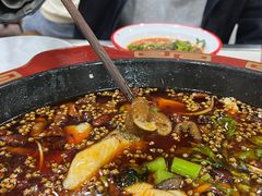 -烧哥美蛙肥肠鱼火锅·十五年社区店
