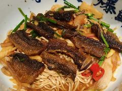 -李犟大爆鳝面·手工蟹黄包(湖滨西湖店)
