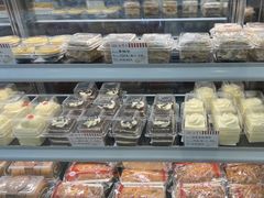 -红宝石·鲜奶小方·海派西点房(南丹店)