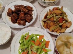 -天鹅到家·保姆月嫂育儿嫂(总店)