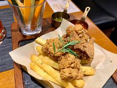 招牌炸嫩汁鸡配薯条-百特喜·意大利餐厅(八佰伴镇江店)
