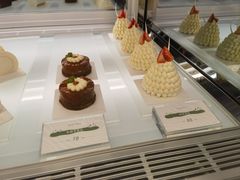 -潮一不贰·法式甜品·生日蛋糕·西式简餐(外滩店)