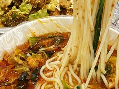 -二钢串叔麻辣烫(华龙大厦店)