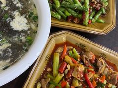 -苗侗地道红酸.酸汤鱼·酸汤牛肉