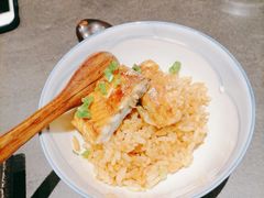 -铭牛烧肉·和牛海鲜自助(高新月牙湖店)