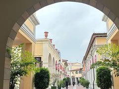 -佛罗伦萨小镇广佛名品奥特莱斯(疏港路店)