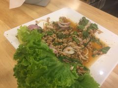 -J Daeng Seafood