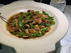 -费大厨辣椒炒肉(高铁吾悦广场店)