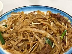 干炒牛河-惠爱餐厅