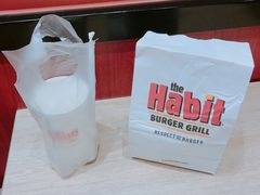 -The Habit Burger Grill 哈比特汉堡(爱琴海店)