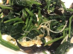 芥末菠菜-闫府私房菜(经四路万达店)