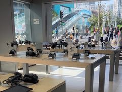 -DJI大疆(深圳华强北曼哈授权体验店)